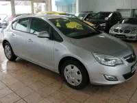 Gebraucht Opel Astra Edition 116 PS (85 kW) 2012 Silber Limousine