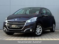 Gebraucht Peugeot 208 Active 82 PS (60 kW) 2019 Blau Kleinwagen