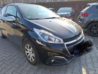 Second-hand Peugeot 208 Allure 110 CP (80 kW) 2017 Liclackierung mit schutzlack Hatchback
