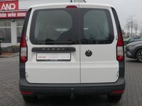 Gebraucht VW Caddy Maxi Basis 114 PS (83 kW) 2021 Weiss Van / Kleinbus