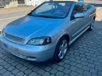 Używany Opel Astra Cabriolet 125 KM (91 kW) 2005 Srebrny Kabriolet