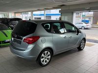 Gebraucht Opel Meriva Design Edition 120 PS (88 kW) 2012 Silber Van / Kleinbus