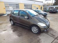 Gebraucht Mercedes A180 116 PS (85 kW) 2011 Braun Kleinwagen