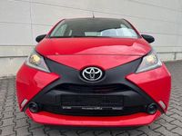 Gebraucht Toyota Aygo 69 PS (50 kW) 2017 Super red 5 Kleinwagen