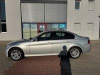 Gebraucht BMW 320 177 PS (130 kW) 2008 Grau Limousine
