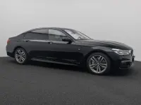 Gebraucht BMW 750 M Sport 400 PS (294 kW) 2019 Saphirschwarz475 Limousine