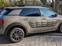 Gebraucht Citroën C4 Feel 82 PS (60 kW) 2017 Braun Limousine