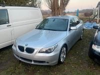 Gebraucht BMW 530 218 PS (160 kW) 2003 Silber Limousine