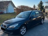 Gebraucht BMW 525 197 PS (144 kW) 2008 Blau Kombi