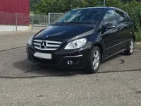 Gebraucht Mercedes 200 136 PS (100 kW) 2009 Schwarz Limousine