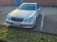 Gebraucht Mercedes E220 150 PS (110 kW) 2006 Silber Limousine