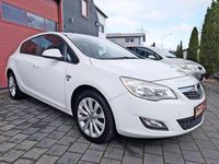 Gebraucht Opel Astra 140 PS (102 kW) 2012 Weiß Limousine