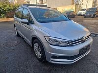 Gebraucht VW Touran Comfortline 150 PS (110 kW) 2023 Silber Van / Kleinbus