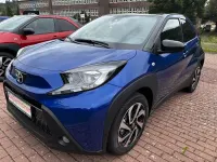 Neu Toyota Aygo X 72 PS (52 kW) 2025 Blau SUV