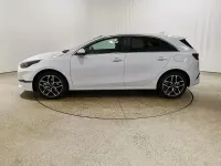 Usado Kia Ceed Style 140 CV (102 kW) 2025 Blanco Utilitario