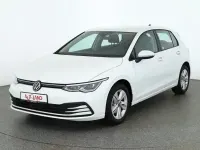 Gebraucht VW Golf VIII Life 131 PS (96 kW) 2023 Pure white Limousine