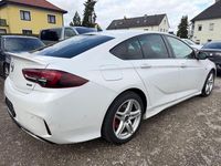 Gebraucht Opel Insignia 209 PS (153 kW) 2019 Weiß Limousine