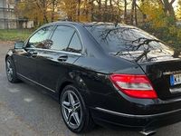 Gebraucht Mercedes 220 170 PS (125 kW) 2009 Schwarz Limousine
