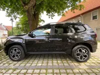 Używany Dacia Duster Celebration 150 KM (110 kW) 2021 Czarny SUV