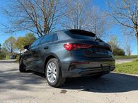 Second-hand Audi A3 S-Line 150 CP (110 kW) 2024 Gri Berlinǎ