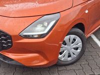 Neu Suzuki Swift Club 83 PS (61 kW) 2025 Orange Kleinwagen