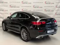 Gebraucht Mercedes GLC200 AMG line 197 PS (144 kW) 2022 Schwarz/baltic black SUV
