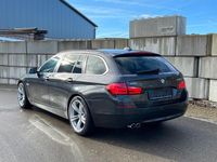 Gebraucht BMW 530 258 PS (189 kW) 2013 Grau Kombi