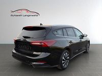 Gebraucht Ford Focus Titanium 155 PS (114 kW) 2025 Schwarz Kombi