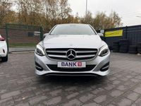 Gebraucht Mercedes B200 156 PS (114 kW) 2017 Polarsilber  metalliclack Van / Kleinbus