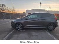 Gebraucht Ford Fiesta ST-Line 101 PS (74 kW) 2018 Grau Kleinwagen
