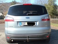 Gebraucht Ford S-MAX Titanium 140 PS (102 kW) 2009 Silber Van / Kleinbus