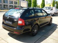 Gebraucht Skoda Octavia Active 105 PS (77 kW) 2012 Schwarzmagic perleffekt Kombi