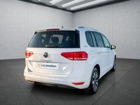 Gebraucht VW Touran 150 PS (110 kW) 2025 Weiß Van / Kleinbus