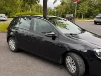 Gebraucht VW Golf VI 105 PS (77 kW) 2011 Schwarz Kleinwagen