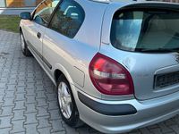 Gebraucht Nissan Almera 114 PS (83 kW) 2000 Silber Kleinwagen