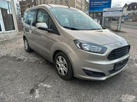 Gebraucht Ford Tourneo Courier Trend 101 PS (74 kW) 2018 Grau Van / Kleinbus