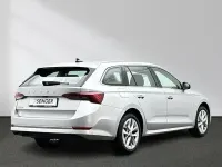 Gebraucht Skoda Octavia First Edition 150 PS (110 kW) 2022 Silber Kombi