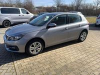Gebraucht Peugeot 308 Active 131 PS (96 kW) 2020 Artense grau Limousine