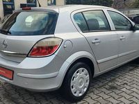 Gebraucht Opel Astra 90 PS (66 kW) 2006 Silber Limousine