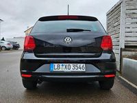Gebraucht VW Polo 90 PS (66 kW) 2015 Schwarz Kleinwagen