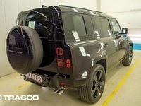 Neu Land Rover Defender 426 PS (313 kW) 2026 Santorini black SUV