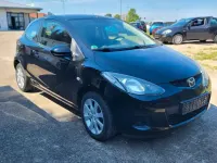 Gebraucht Mazda 2 Inclusive 75 PS (55 kW) 2010 Schwarz Kleinwagen