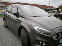 Gebraucht Ford S-MAX S 240 PS (176 kW) 2018 Grau Van / Kleinbus