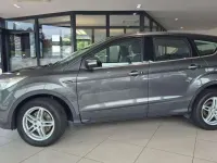Gebraucht Ford Kuga 150 PS (110 kW) 2016 Grau SUV