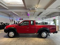 Gebraucht Nissan Navara 133 PS (97 kW) 2003 Rot Pickup