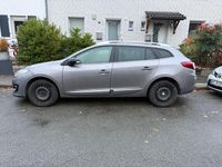 Gebraucht Renault Mégane GrandTour Bose Edition 131 PS (96 kW) 2014 Grau Kombi