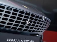 Gebraucht Ferrari Roma 620 PS (456 kW) 2024 Grau Cabrio