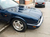 Gebraucht Jaguar XJR 325 PS (239 kW) 1996 Blau Limousine