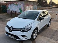 Gebraucht Renault Clio IV LIMITED 118 PS (86 kW) 2018 Weiß Limousine