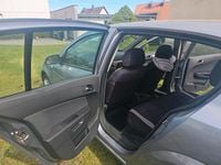 Second-hand Opel Astra 116 CP (85 kW) 2007 Gri Hatchback